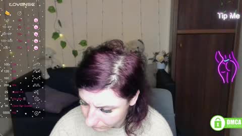 Snapshot of muse_kitty_jenia chatting on January 29, 2025, 2:09 am Jenya online show from January 29, 2025, 2:09 am