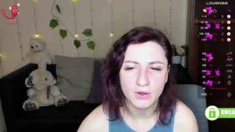 Snapshot of muse_kitty_jenia chatting on February 11, 2025, 9:56 pm Jenya online show from February 11, 2025, 9:56 pm