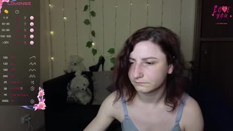 Snapshot of muse_kitty_jenia chatting on March 7, 2025, 11:49 pm Jenya online show from March 7, 2025, 11:49 pm