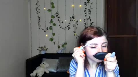 Jeneva online show from May 27, 2026, 1:57 am