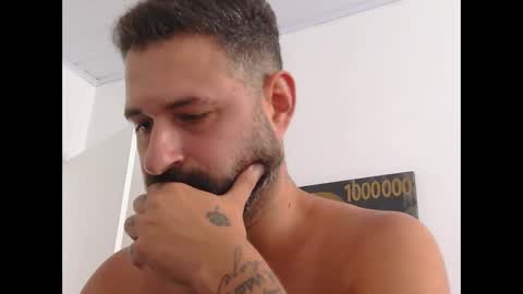 Snapshot of musosc chatting on February 14, 2025, 3:05 pm musosc online show from February 14, 2025, 3:05 pm