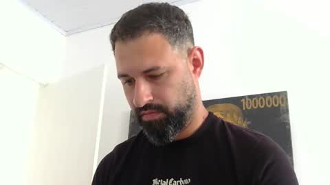 Snapshot of musosc chatting on December 2, 2025, 12:43 pm musosc online show from December 2, 2025, 12:43 pm