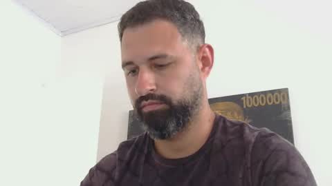 Snapshot of musosc chatting on December 3, 2025, 6:39 pm musosc online show from December 3, 2025, 6:39 pm