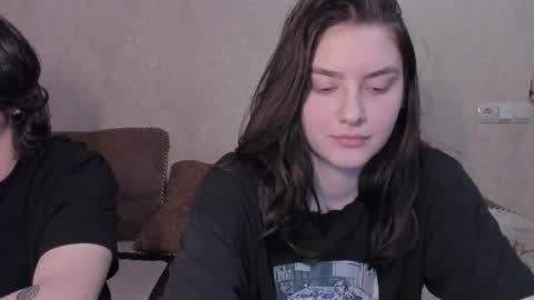 Snapshot of muuur_love chatting on February 20, 2026, 10:27 am cute couple online show from February 20, 2026, 10:27 am