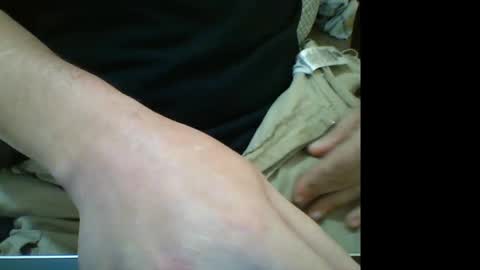 Snapshot of muzicdaddy4200 chatting on November 5, 2025, 4:23 am SubDaddy420 online show from November 5, 2025, 4:23 am