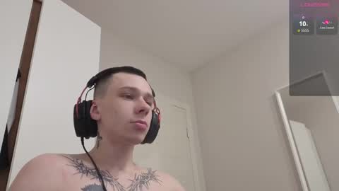 1x1 online show from September 24, 2025, 5:38 pm