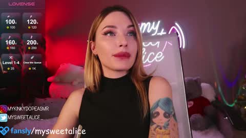 Snapshot of my__sweet__alice chatting on March 9, 2025, 8:42 pm mysweetalice online show from March 9, 2025, 8:42 pm