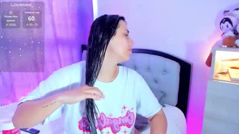 my_aleja_ online show from February 8, 2026, 1:14 pm