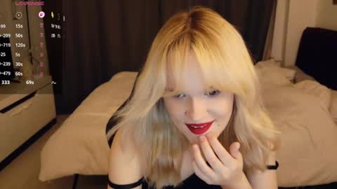 Lily online show from April 17, 2026, 12:13 am