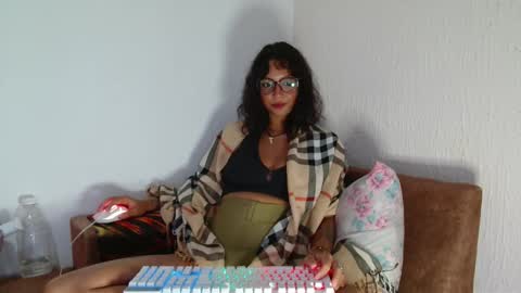 myamillor online show from February 17, 2026, 8:37 pm