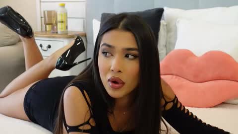 MyaMuse online show from October 20, 2025, 9:54 am