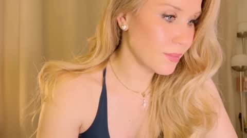 Mya-be Yours P online show from January 21, 2025, 12:15 am