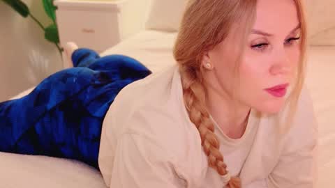 Mya-be Yours P online show from February 27, 2026, 9:48 pm