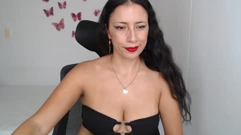 Snapshot of myc_sw_couple chatting on February 2, 2025, 5:26 pm mary and charlie online show from February 2, 2025, 5:26 pm