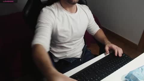 Juan  OF  myhairymacho online show from March 9, 2025, 1:35 am