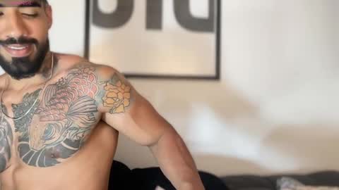 Myke esthetic online show from December 4, 2024, 11:35 pm