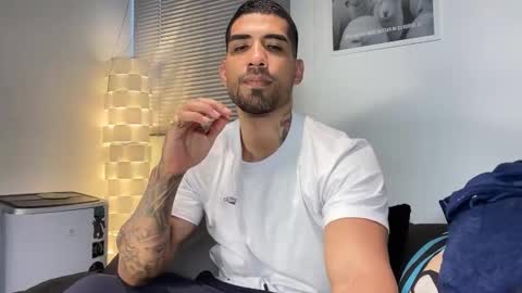 Myke esthetic online show from January 11, 2026, 10:37 pm