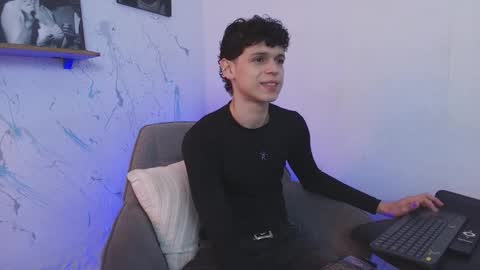 Mykel   online show from October 18, 2025, 2:29 pm