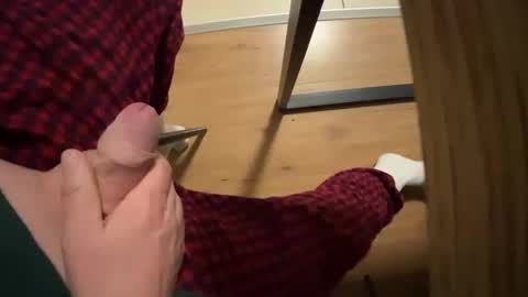 Snapshot of mykytoy chatting on January 15, 2025, 6:40 pm mykytoy online show from January 15, 2025, 6:40 pm