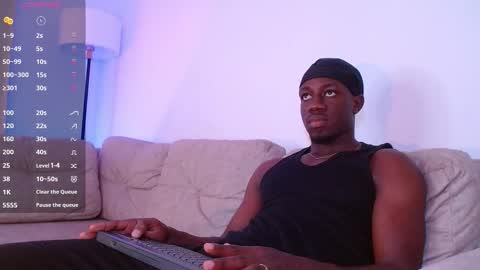 Mylo Wallace  online show from February 14, 2026, 9:00 pm