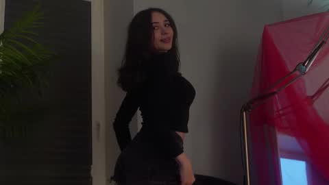 mypassion_ online show from February 27, 2026, 2:39 pm