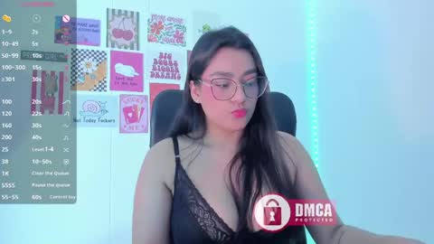 Snapshot of mypretty_isabella chatting on June 4, 2026, 2:06 am Bella online show from June 4, 2026, 2:06 am