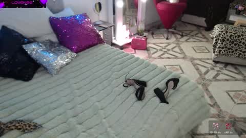 Snapshot of myrnasexxx chatting on February 22, 2026, 3:29 am Myrna Sessions online show from February 22, 2026, 3:29 am