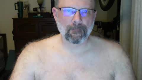 Just hanging out - No pressure online show from June 17, 2026, 6:16 am
