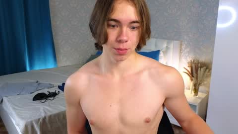 Mickey online show from December 18, 2024, 10:02 pm