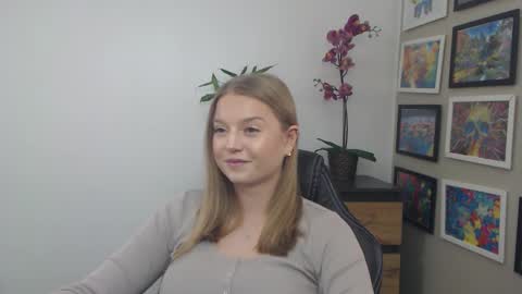 Erica online show from February 12, 2026, 11:16 am