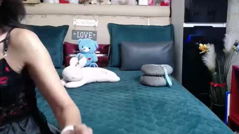 Shine online show from November 15, 2025, 9:54 pm