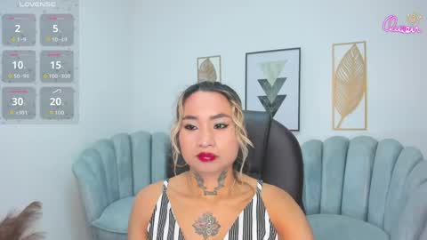 mystic_nova_ online show from April 1, 2026, 11:22 am