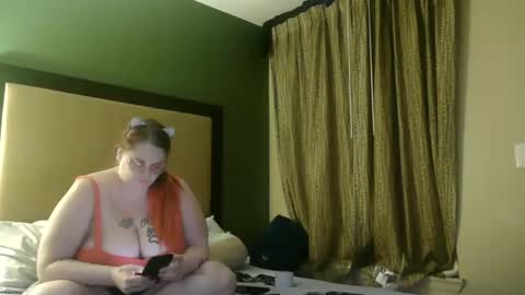 Snapshot of mysticlynn420 chatting on December 3, 2024, 3:41 am MysticLynn online show from December 3, 2024, 3:41 am
