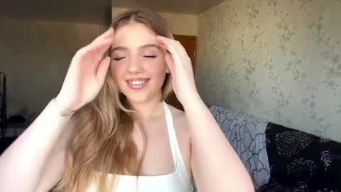 Anna online show from April 16, 2026, 6:25 am