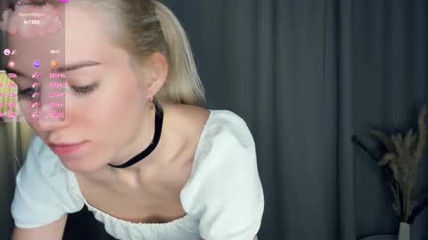 Olivia or just olive online show from November 22, 2025, 7:24 pm