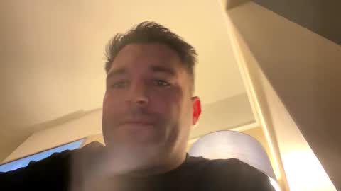 Snapshot of n500934 chatting on October 19, 2025, 8:09 pm n500934 online show from October 19, 2025, 8:09 pm