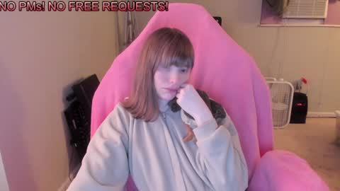 Natalie Marlo online show from December 4, 2024, 10:02 am