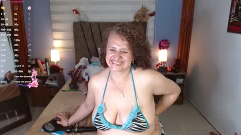 nadia_84 online show from February 9, 2026, 7:18 pm