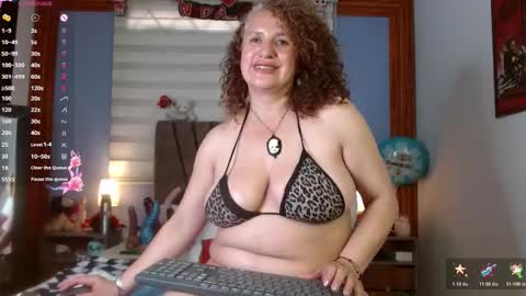 nadia_84 online show from March 5, 2026, 7:32 pm