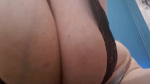 Snapshot of nadinnnea chatting on March 17, 2026, 9:18 pm nadinnnea online show from March 17, 2026, 9:18 pm