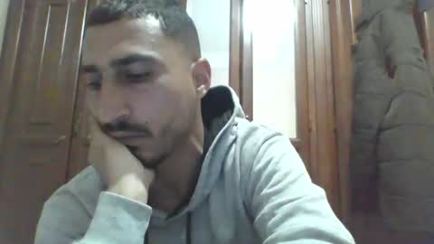 V online show from February 12, 2025, 5:05 pm