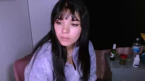 Snapshot of naduu__xx chatting on February 10, 2025, 12:30 am naduu__xx online show from February 10, 2025, 12:30 am