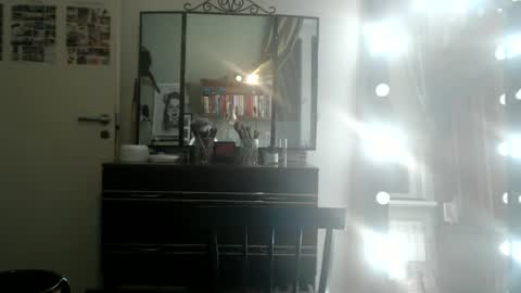 Snapshot of nadyagt chatting on June 27, 2026, 6:24 pm nadyagt online show from June 27, 2026, 6:24 pm