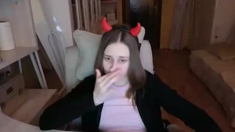 naebina online show from September 25, 2025, 9:46 am