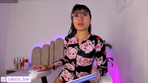 Snapshot of nahia_low chatting on September 18, 2025, 6:04 am  Valeria  online show from September 18, 2025, 6:04 am