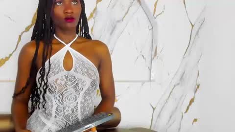 Snapshot of nahomi_williams_ chatting on June 10, 2026, 1:10 pm Nahomi online show from June 10, 2026, 1:10 pm