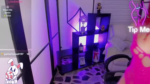 Nahomi online show from September 13, 2025, 6:57 am