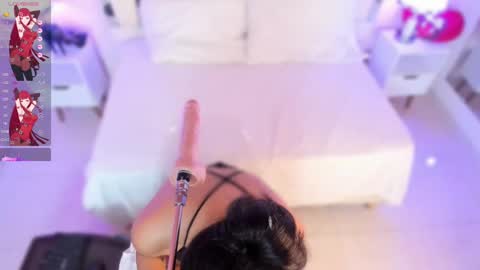 Nahomy Roberts online show from March 5, 2025, 12:22 pm