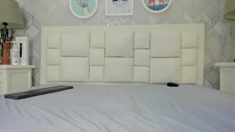 Snapshot of naia_cox chatting on October 11, 2025, 3:50 am naia_cox online show from October 11, 2025, 3:50 am