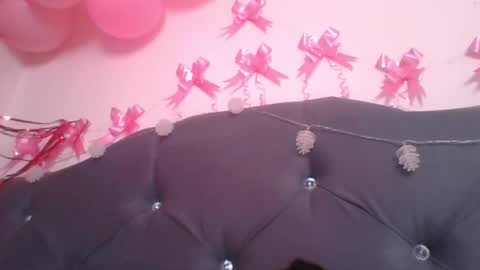 naisha and axel2 online show from February 18, 2026, 5:31 pm